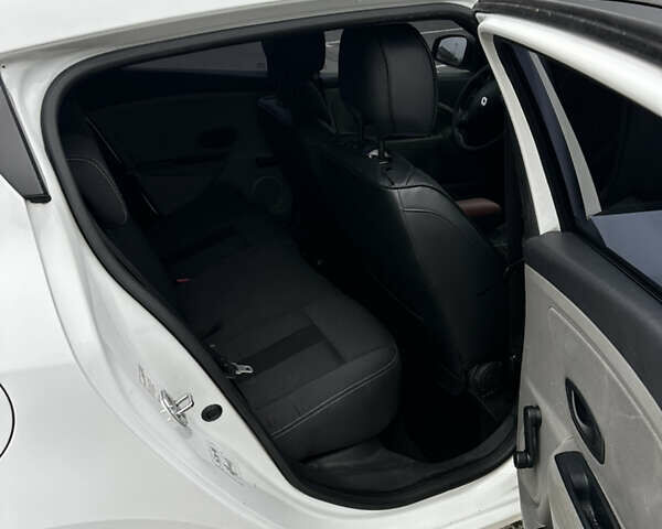 Рено Меган, об'ємом двигуна 1.5 л та пробігом 290 тис. км за 5800 $, фото 9 на Automoto.ua