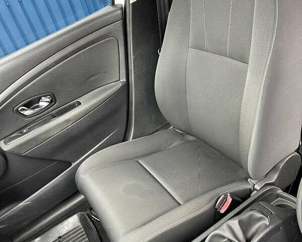 Рено Меган, объемом двигателя 1.5 л и пробегом 200 тыс. км за 6900 $, фото 12 на Automoto.ua