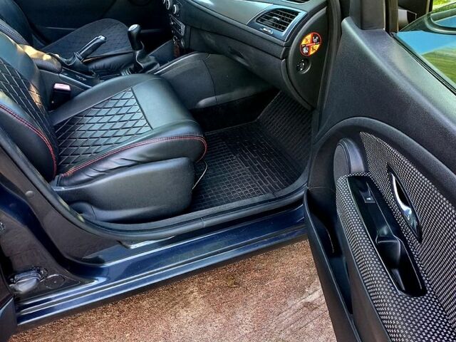 Рено Меган, объемом двигателя 1.5 л и пробегом 235 тыс. км за 6700 $, фото 1 на Automoto.ua