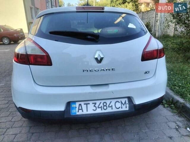 Рено Меган, объемом двигателя 1.46 л и пробегом 300 тыс. км за 7000 $, фото 5 на Automoto.ua