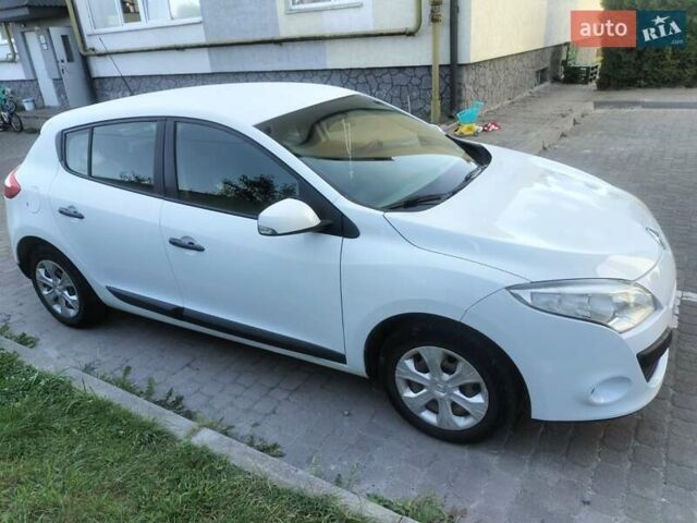 Рено Меган, объемом двигателя 1.46 л и пробегом 300 тыс. км за 7000 $, фото 2 на Automoto.ua