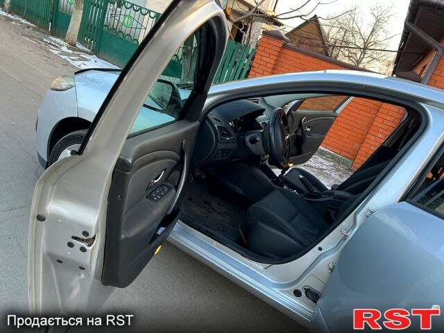 Рено Меган, объемом двигателя 1.5 л и пробегом 200 тыс. км за 5650 $, фото 2 на Automoto.ua