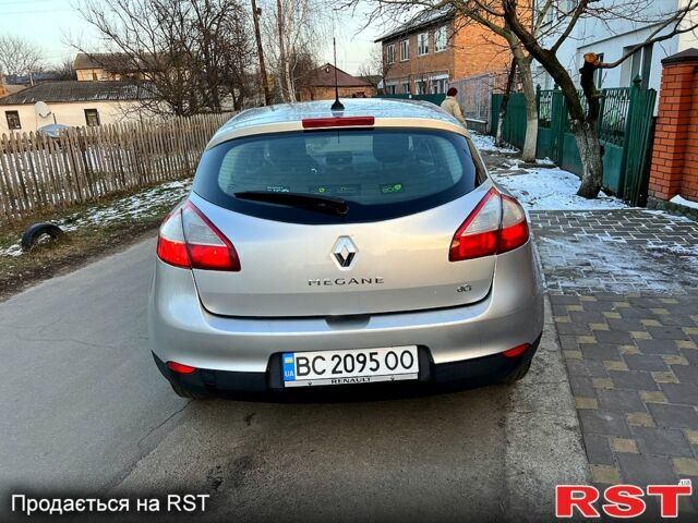 Рено Меган, объемом двигателя 1.5 л и пробегом 200 тыс. км за 5650 $, фото 10 на Automoto.ua