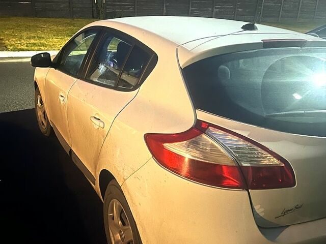 Рено Меган, объемом двигателя 1.5 л и пробегом 276 тыс. км за 7200 $, фото 3 на Automoto.ua