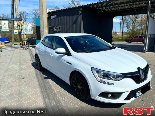 Рено Меган, объемом двигателя 15 л и пробегом 236 тыс. км за 10500 $, фото 2 на Automoto.ua