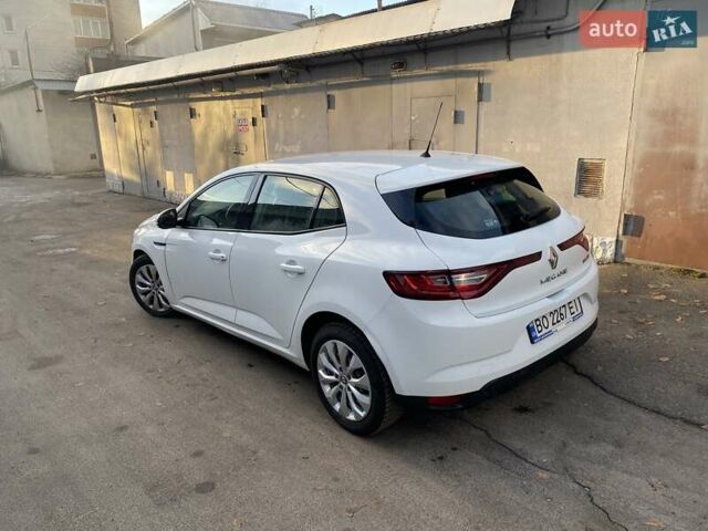 Рено Меган, объемом двигателя 1.5 л и пробегом 182 тыс. км за 12500 $, фото 3 на Automoto.ua