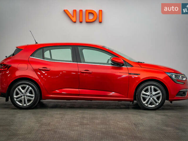 Рено Меган, объемом двигателя 1.6 л и пробегом 98 тыс. км за 12052 $, фото 2 на Automoto.ua