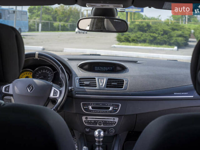 Рено Меган, об'ємом двигуна 2 л та пробігом 122 тис. км за 11000 $, фото 35 на Automoto.ua