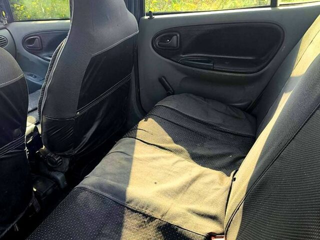 Рено Меган, объемом двигателя 1.6 л и пробегом 0 тыс. км за 1500 $, фото 11 на Automoto.ua