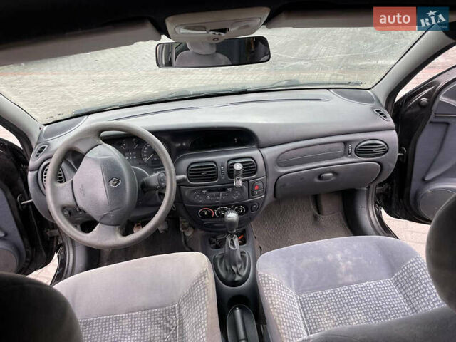 Рено Меган, объемом двигателя 1.6 л и пробегом 295 тыс. км за 3200 $, фото 5 на Automoto.ua