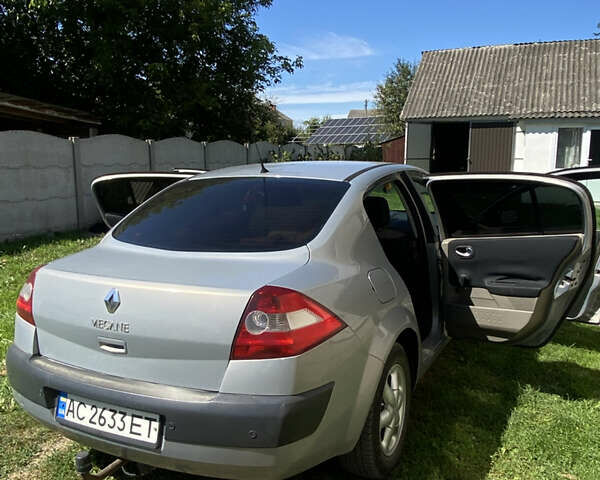 Рено Меган, объемом двигателя 1.6 л и пробегом 204 тыс. км за 5000 $, фото 4 на Automoto.ua