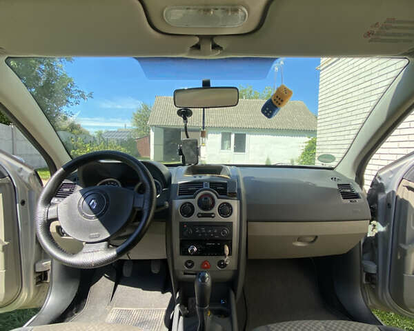 Рено Меган, объемом двигателя 1.6 л и пробегом 204 тыс. км за 5000 $, фото 11 на Automoto.ua