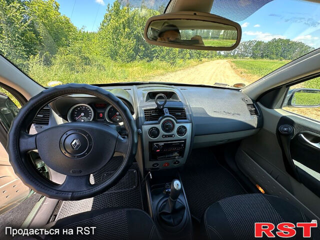 Рено Меган, объемом двигателя 1.6 л и пробегом 205 тыс. км за 4600 $, фото 6 на Automoto.ua