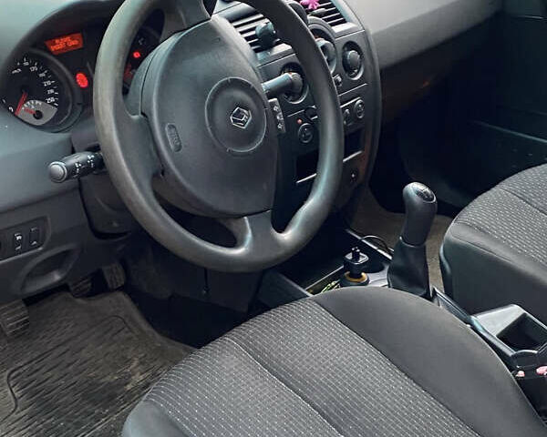 Рено Меган, объемом двигателя 1.6 л и пробегом 160 тыс. км за 3500 $, фото 7 на Automoto.ua