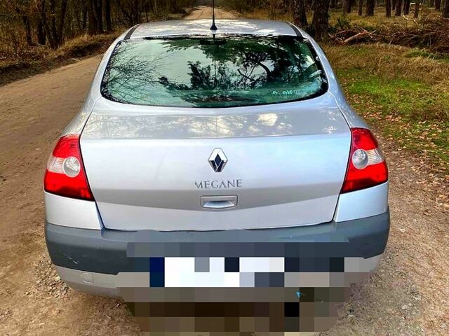 Рено Меган, объемом двигателя 1.6 л и пробегом 220 тыс. км за 4500 $, фото 2 на Automoto.ua