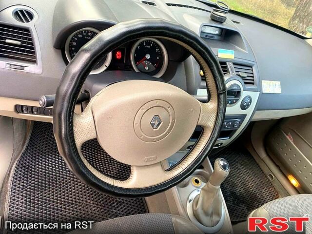 Рено Меган, объемом двигателя 1.6 л и пробегом 220 тыс. км за 4500 $, фото 4 на Automoto.ua