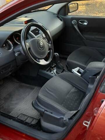 Рено Меган, объемом двигателя 1.6 л и пробегом 254 тыс. км за 4950 $, фото 18 на Automoto.ua