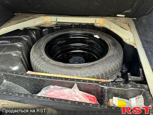 Рено Меган, объемом двигателя 1.6 л и пробегом 206 тыс. км за 5350 $, фото 10 на Automoto.ua