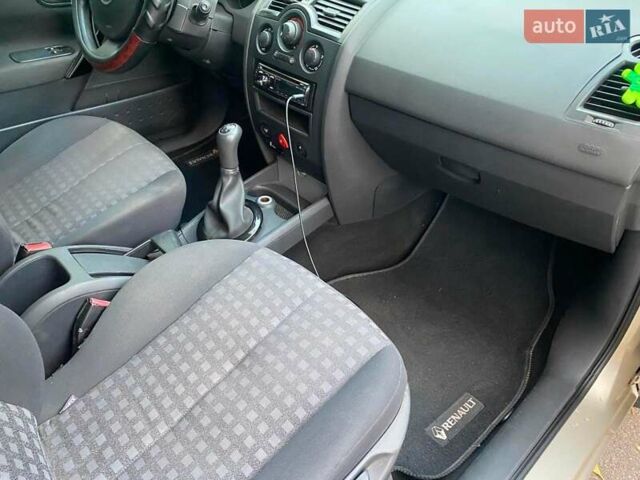 Рено Меган, об'ємом двигуна 1.4 л та пробігом 194 тис. км за 4990 $, фото 15 на Automoto.ua