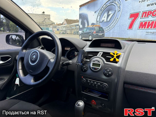 Рено Меган, объемом двигателя 1.6 л и пробегом 206 тыс. км за 5350 $, фото 11 на Automoto.ua