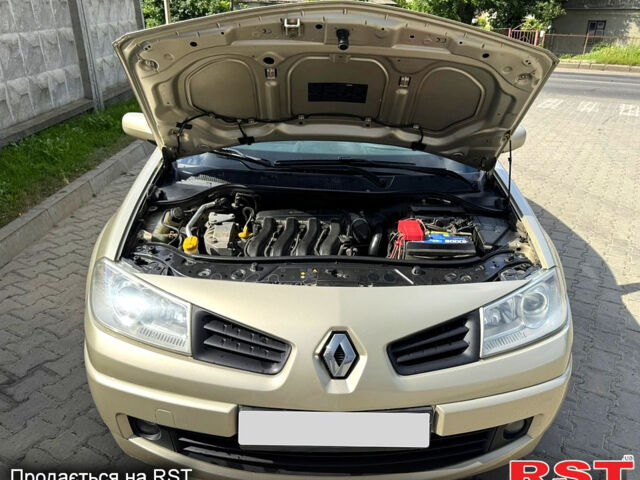 Рено Меган, объемом двигателя 1.6 л и пробегом 206 тыс. км за 5350 $, фото 6 на Automoto.ua