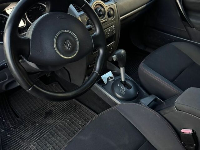Рено Меган, объемом двигателя 1.6 л и пробегом 370 тыс. км за 2000 $, фото 7 на Automoto.ua