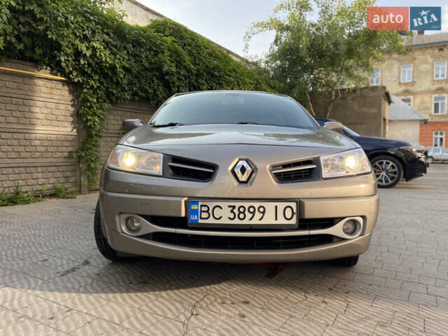 Рено Меган, объемом двигателя 1.6 л и пробегом 271 тыс. км за 5500 $, фото 1 на Automoto.ua