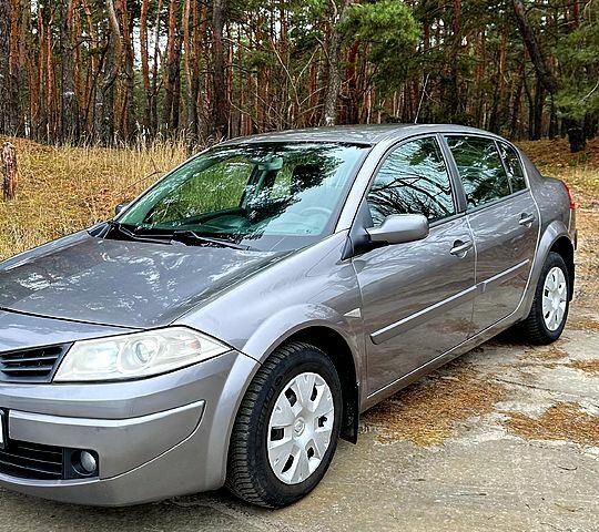 Рено Меган, об'ємом двигуна 1.6 л та пробігом 200 тис. км за 5400 $, фото 7 на Automoto.ua