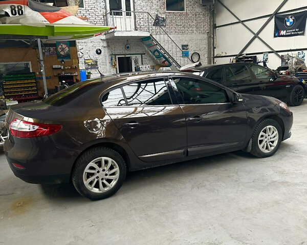 Рено Меган, объемом двигателя 0 л и пробегом 171 тыс. км за 8700 $, фото 1 на Automoto.ua