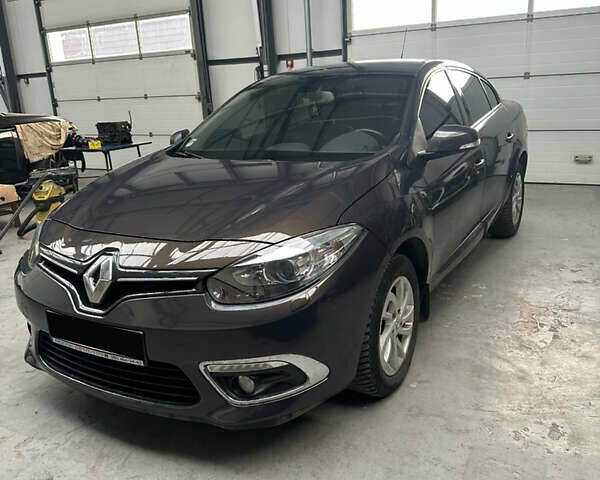 Рено Меган, объемом двигателя 0 л и пробегом 171 тыс. км за 8700 $, фото 4 на Automoto.ua