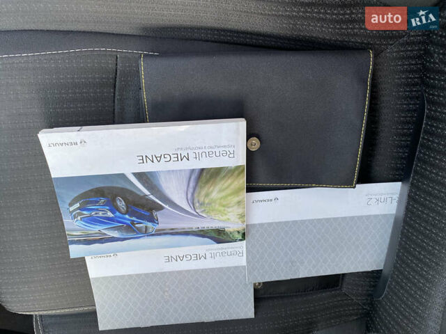 Рено Меган, об'ємом двигуна 1.6 л та пробігом 171 тис. км за 10800 $, фото 13 на Automoto.ua