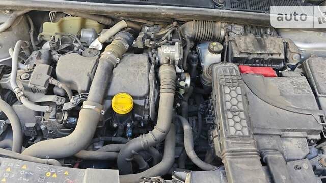 Рено Меган, об'ємом двигуна 1.46 л та пробігом 106 тис. км за 17800 $, фото 27 на Automoto.ua