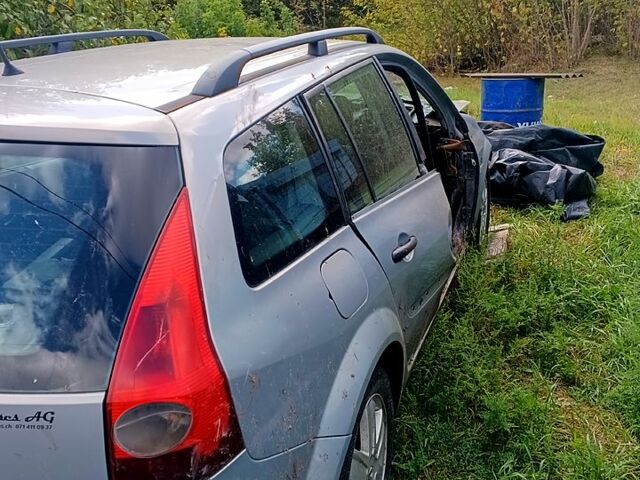 Рено Меган, объемом двигателя 2 л и пробегом 235 тыс. км за 1800 $, фото 2 на Automoto.ua