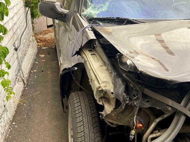 Рено Меган, объемом двигателя 1.6 л и пробегом 290 тыс. км за 2600 $, фото 5 на Automoto.ua