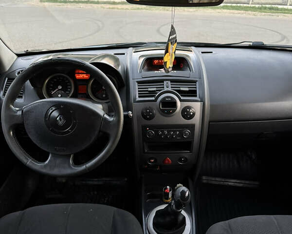 Рено Меган, объемом двигателя 1.87 л и пробегом 420 тыс. км за 3000 $, фото 17 на Automoto.ua