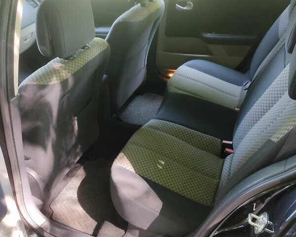 Рено Меган, объемом двигателя 1.6 л и пробегом 207 тыс. км за 5300 $, фото 14 на Automoto.ua