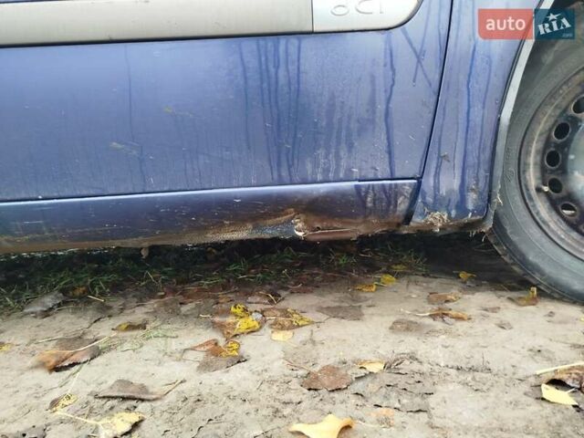 Рено Меган, объемом двигателя 1.5 л и пробегом 268 тыс. км за 3200 $, фото 4 на Automoto.ua