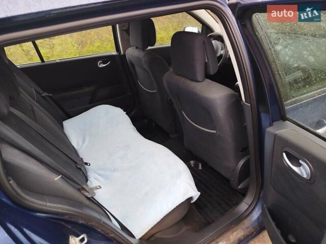Рено Меган, объемом двигателя 1.5 л и пробегом 268 тыс. км за 3200 $, фото 7 на Automoto.ua