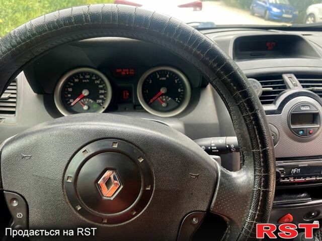 Рено Меган 2004 в Харькове на Automoto.ua Рено Меган, объемом двигателя 1.9 л и пробегом 395 тыс. км за 4500 $, фото 8 на Automoto.ua