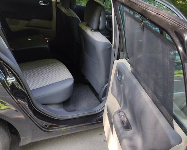 Рено Меган, объемом двигателя 1.6 л и пробегом 207 тыс. км за 5300 $, фото 12 на Automoto.ua