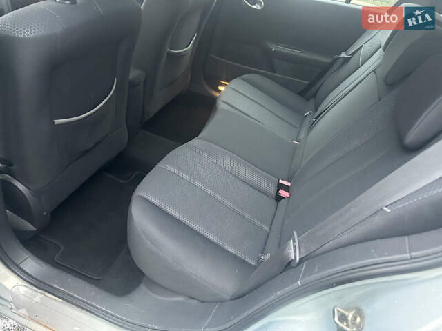 Рено Меган, объемом двигателя 1.6 л и пробегом 121 тыс. км за 4450 $, фото 10 на Automoto.ua