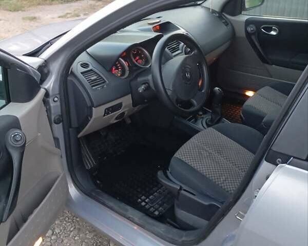 Рено Меган, объемом двигателя 1.6 л и пробегом 517 тыс. км за 3750 $, фото 3 на Automoto.ua
