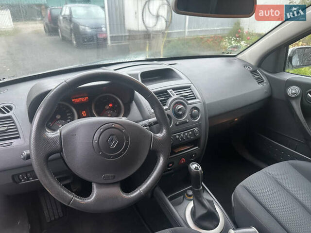 Рено Меган, объемом двигателя 1.6 л и пробегом 121 тыс. км за 4450 $, фото 9 на Automoto.ua