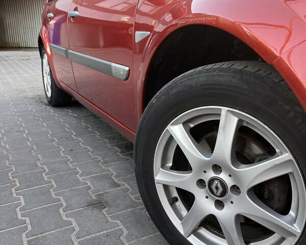 Рено Меган, объемом двигателя 1.4 л и пробегом 250 тыс. км за 4099 $, фото 11 на Automoto.ua