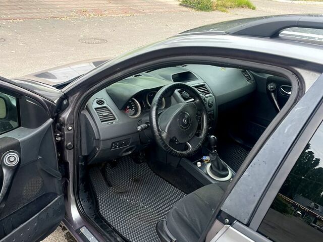 Рено Меган 2004 в Харькове на Automoto.ua Рено Меган, объемом двигателя 1.9 л и пробегом 395 тыс. км за 4500 $, фото 7 на Automoto.ua