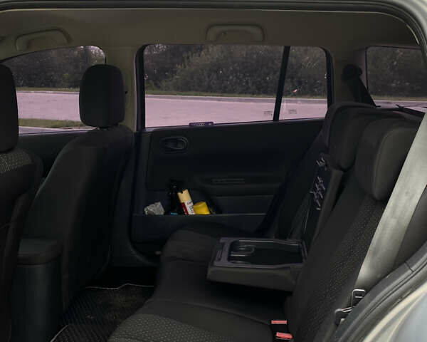 Рено Меган, объемом двигателя 1.6 л и пробегом 237 тыс. км за 4100 $, фото 6 на Automoto.ua