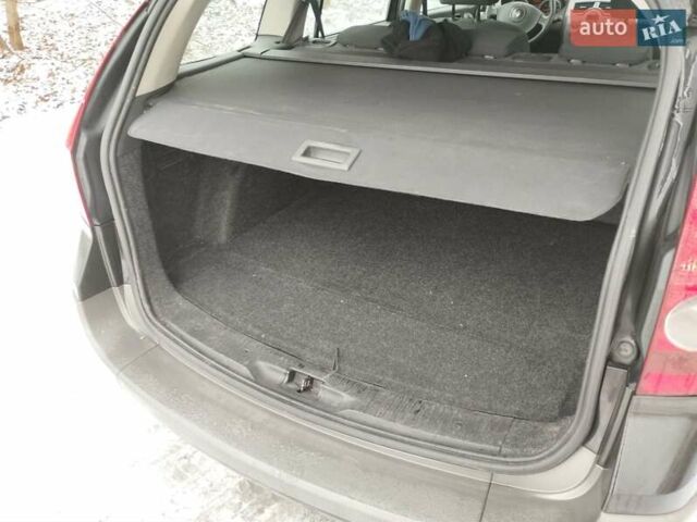 Рено Меган, об'ємом двигуна 1.6 л та пробігом 245 тис. км за 3900 $, фото 9 на Automoto.ua
