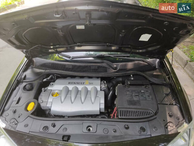Рено Меган, объемом двигателя 1.6 л и пробегом 207 тыс. км за 5300 $, фото 9 на Automoto.ua