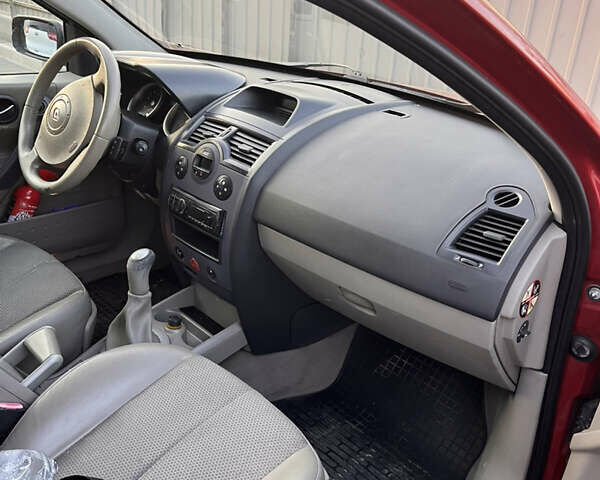 Рено Меган, объемом двигателя 1.4 л и пробегом 250 тыс. км за 4099 $, фото 24 на Automoto.ua