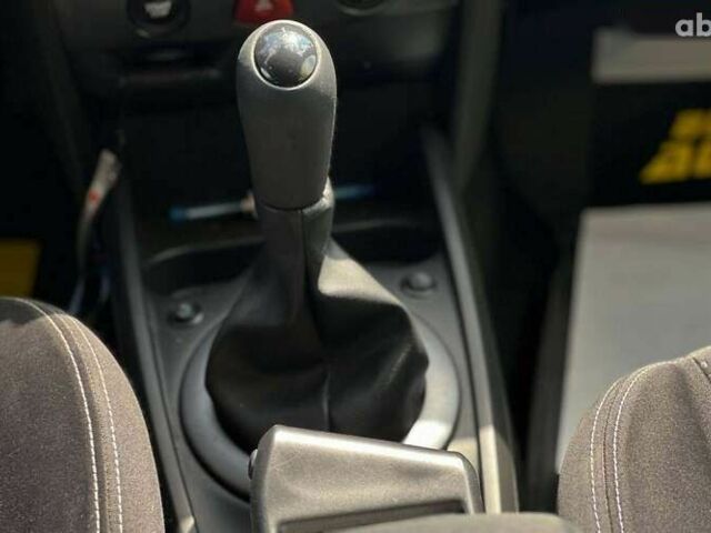 Рено Меган, об'ємом двигуна 1.6 л та пробігом 293 тис. км за 4500 $, фото 16 на Automoto.ua